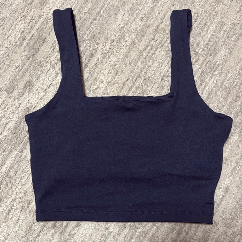 Cropped navy blue Hollister tank top